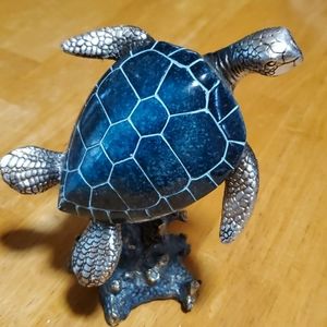 Swimming Sea Turtle figurine